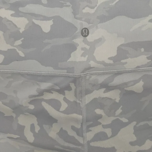 Lululemon Wunder Under High-Rise Tight 28" Luxtreme Size 6 - Picture 8 of 10